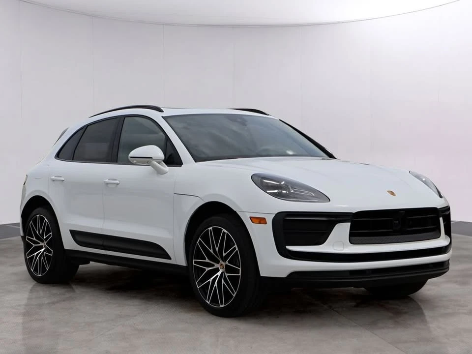 2026 Porsche Macan Electric - Image 11 of 20