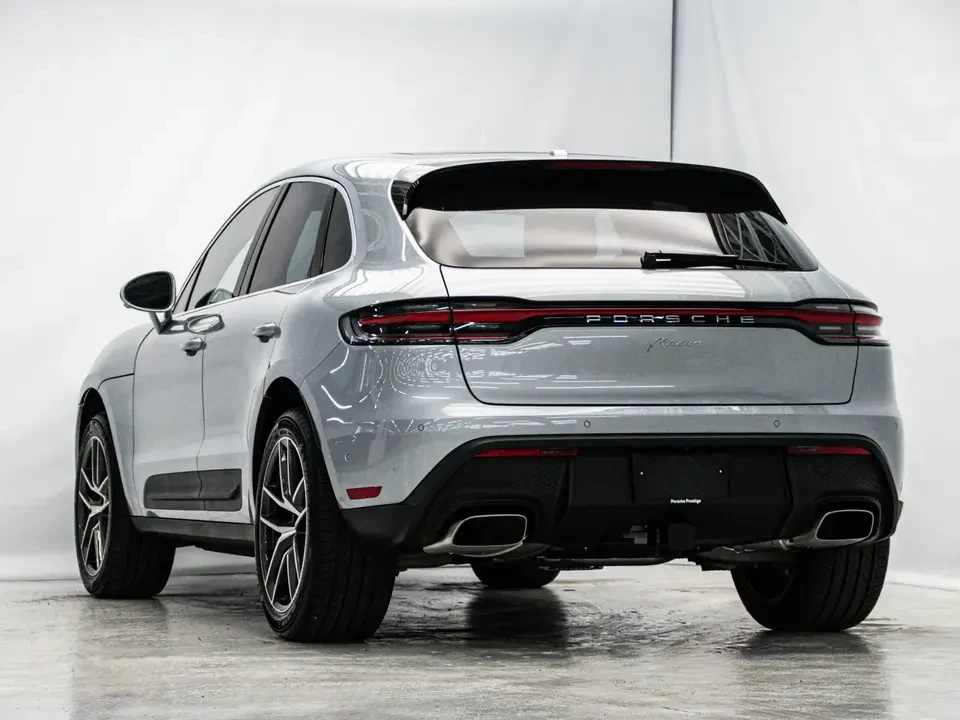 2026 Porsche Macan Electric - Image 5 of 20