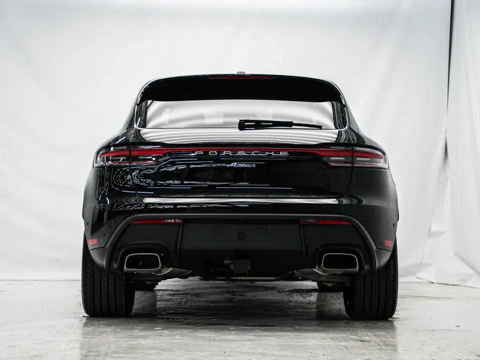 2026 Porsche Macan Electric - Image 8 of 20