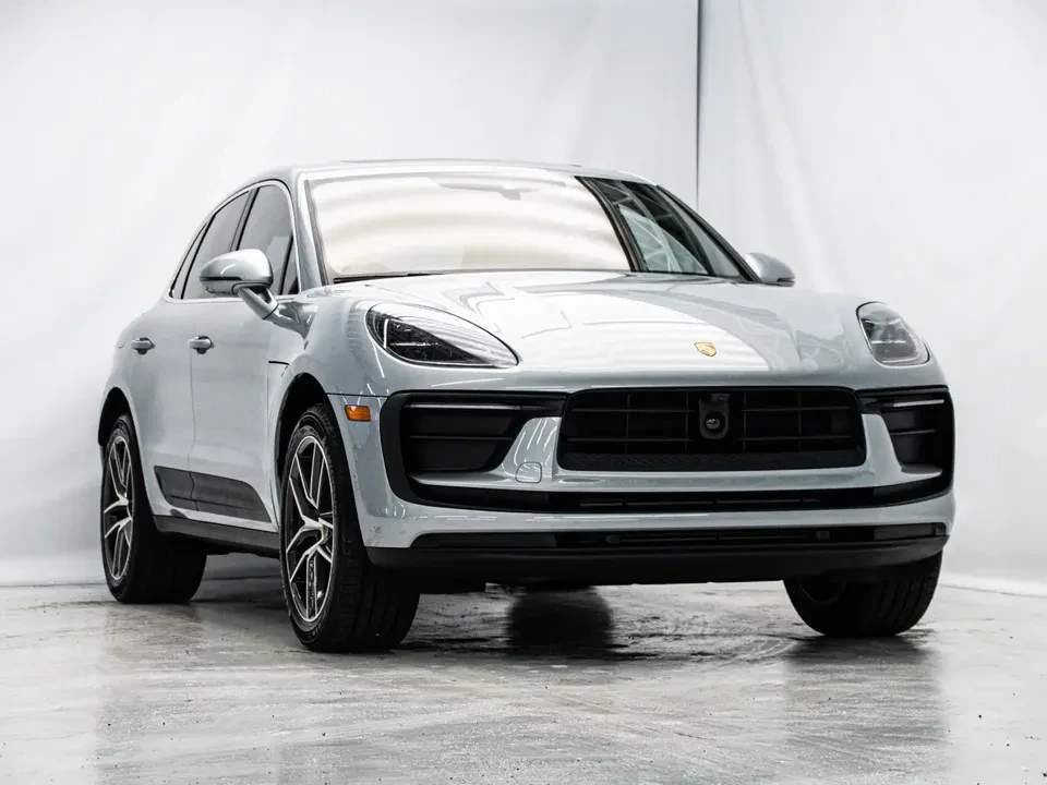 2026 Porsche Macan Electric - Image 6 of 20