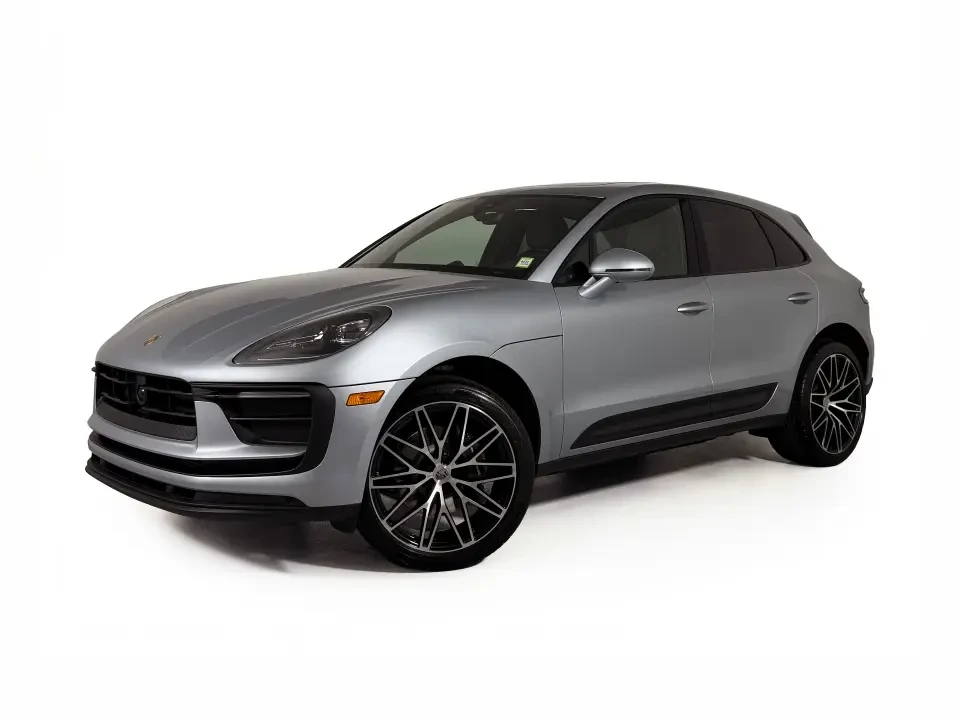 2026 Porsche Macan Electric - Image 11 of 12