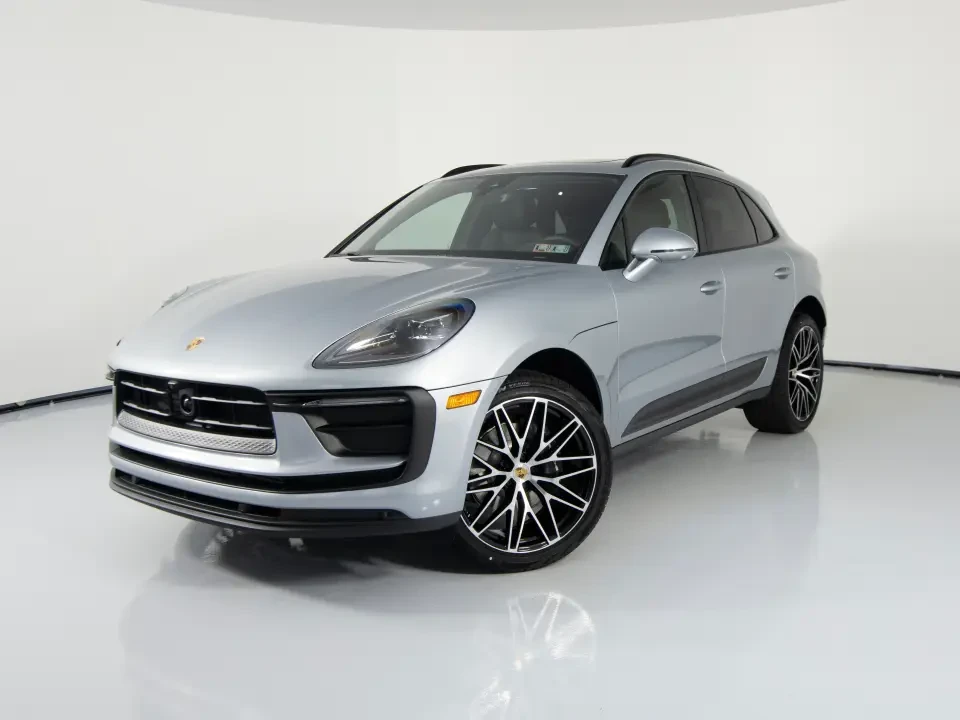 2026 Porsche Macan Electric - Image 12 of 12