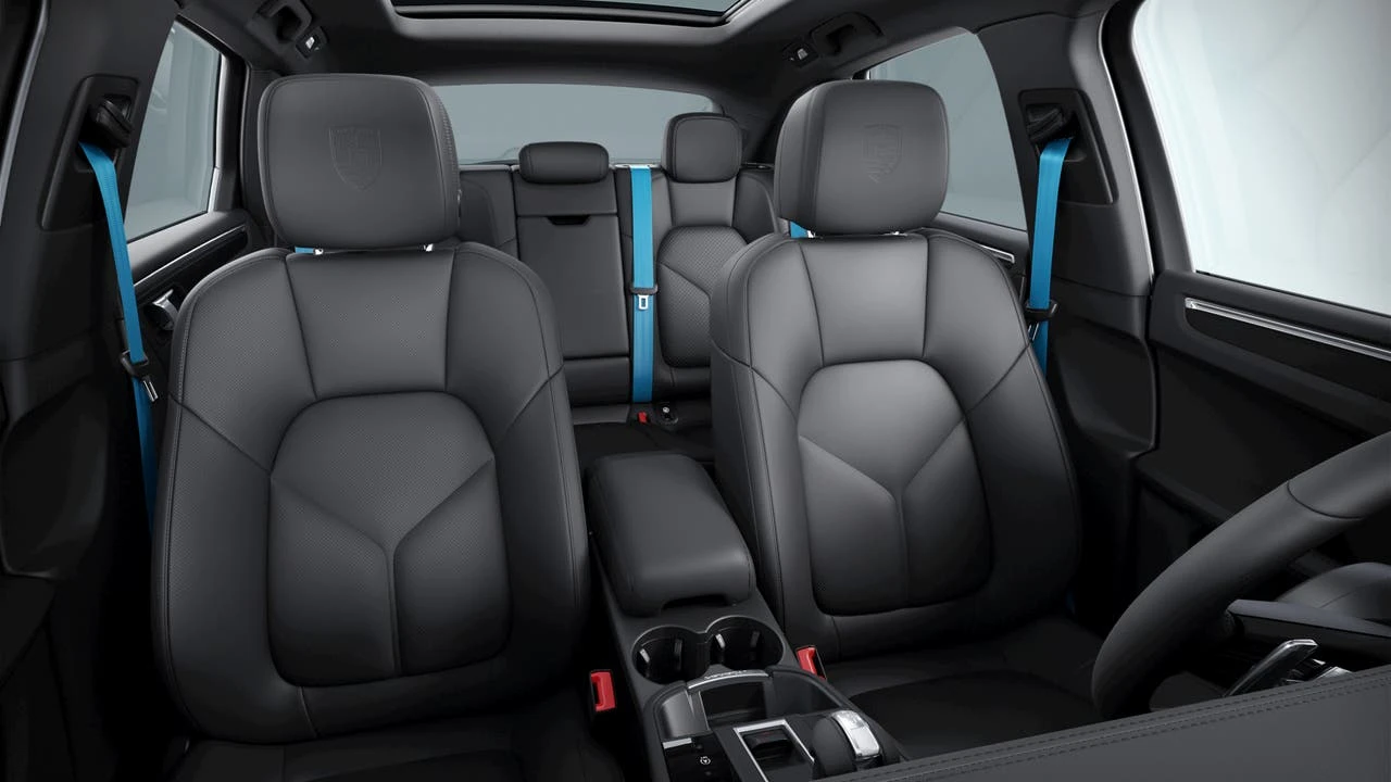 2026 Porsche Macan S - Image 10 of 10