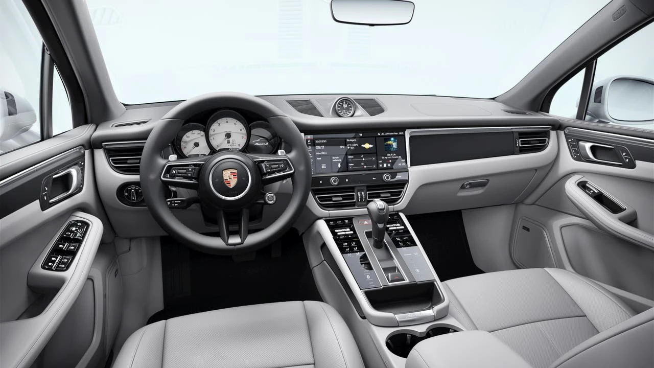 2026 Porsche Macan S - Image 9 of 10