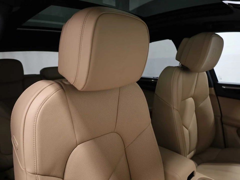 2026 Porsche Macan S - Image 22 of 31