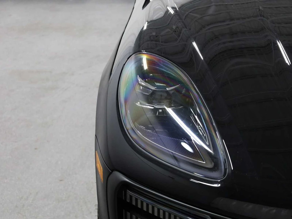 2026 Porsche Macan S - Image 15 of 31