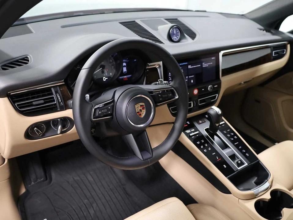 2026 Porsche Macan S - Image 4 of 31