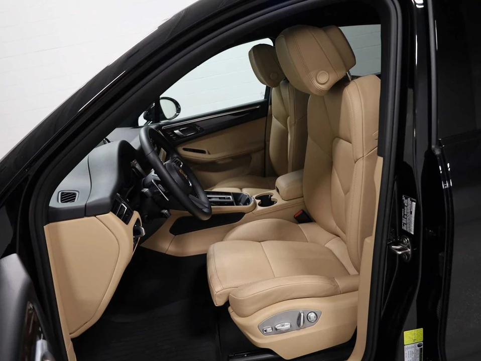 2026 Porsche Macan S - Image 5 of 31