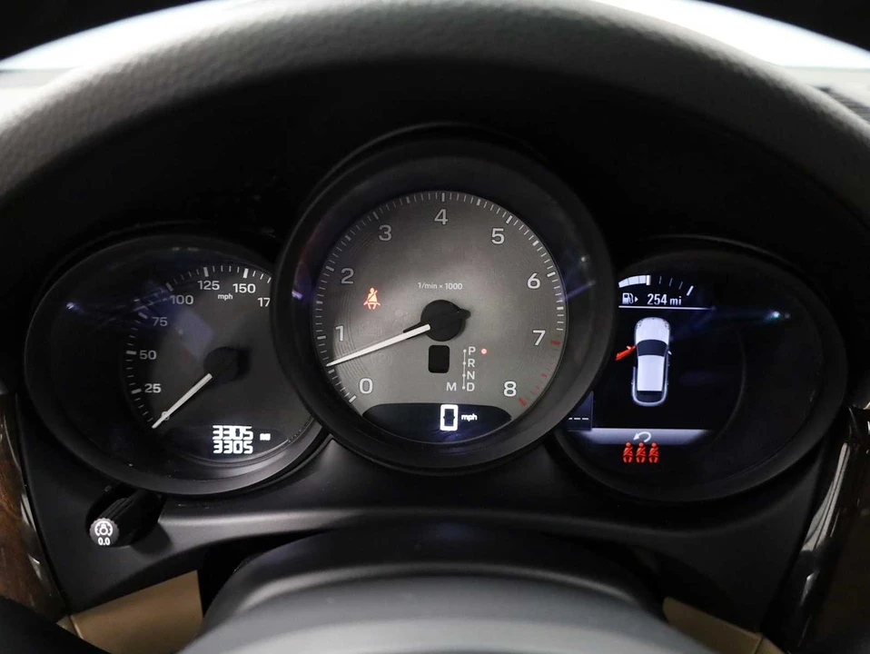 2026 Porsche Macan S - Image 24 of 31