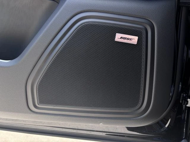 2026 Porsche Macan S - Image 24 of 30