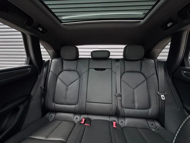2026 Porsche Macan S - Image 26 of 30