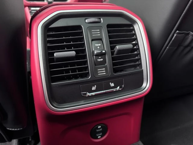 2026 Porsche Macan S - Image 25 of 29