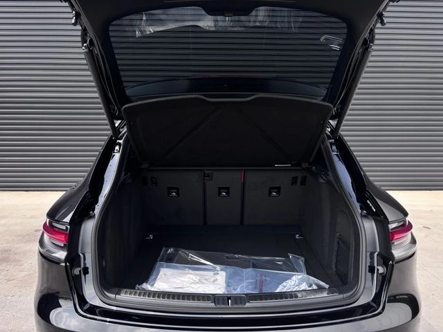 2026 Porsche Macan S - Image 27 of 29