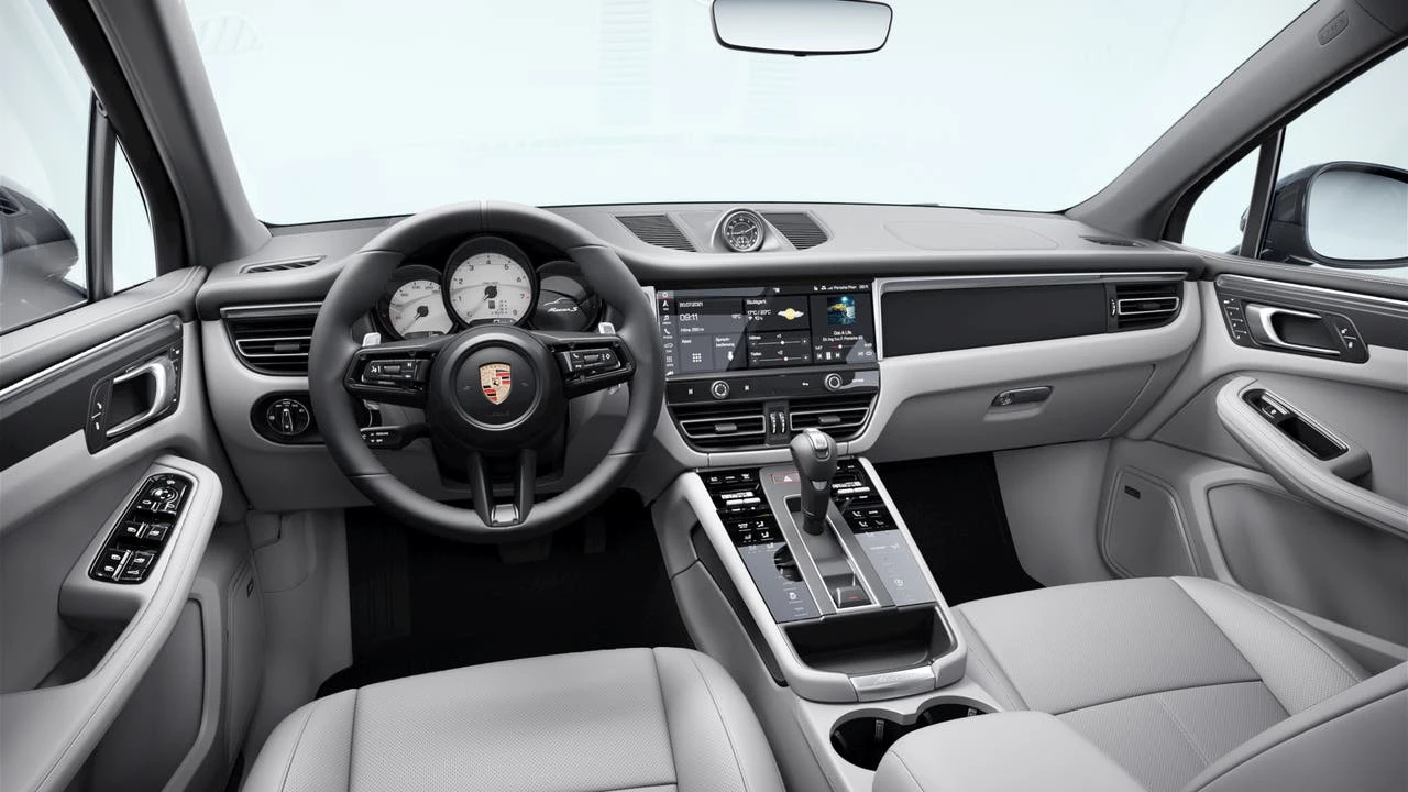 2026 Porsche Macan S - Image 9 of 10