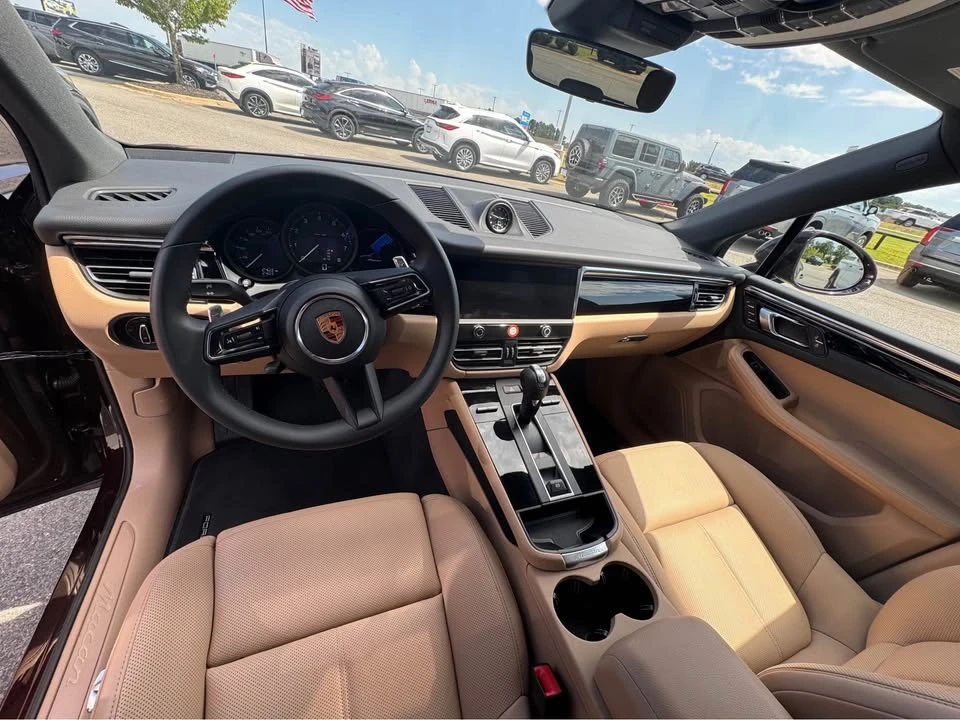 2026 Porsche Macan S - Image 6 of 7