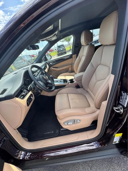 2026 Porsche Macan S - Image 5 of 7