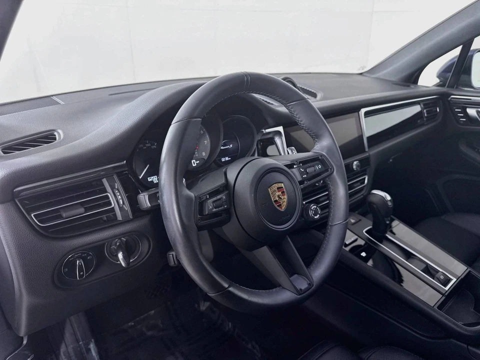2026 Porsche Macan S - Image 4 of 5