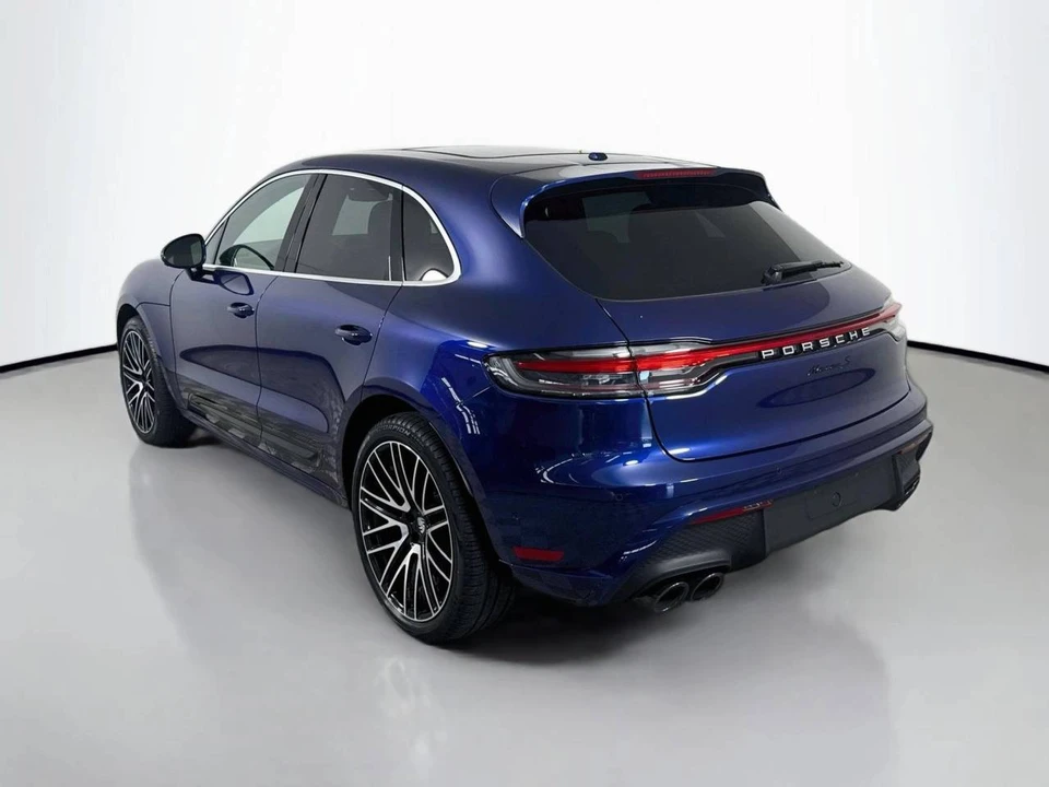 2026 Porsche Macan S - Image 3 of 5