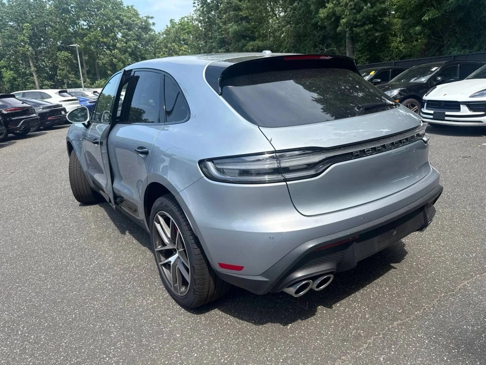 2026 Porsche Macan S - Image 4 of 5