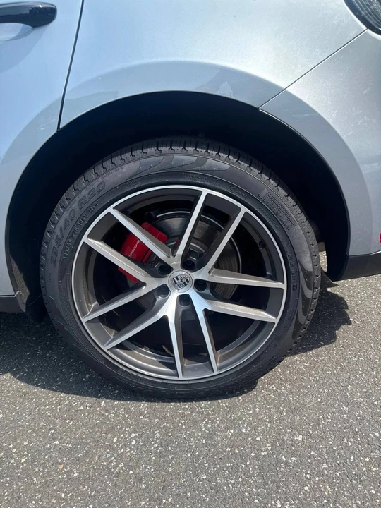 2026 Porsche Macan S - Image 5 of 5
