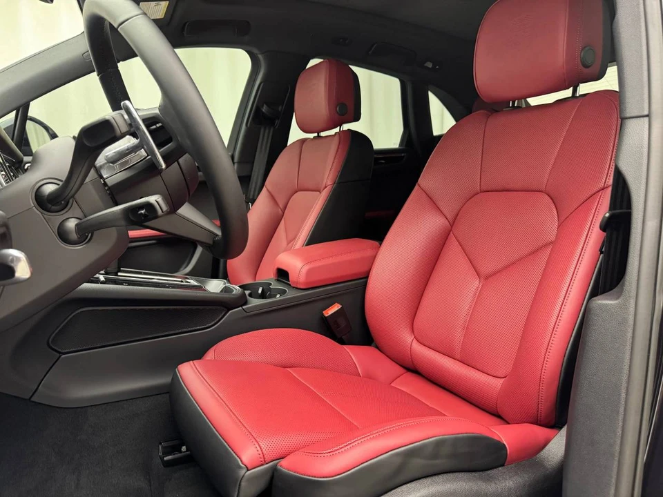2026 Porsche Macan S - Image 5 of 5