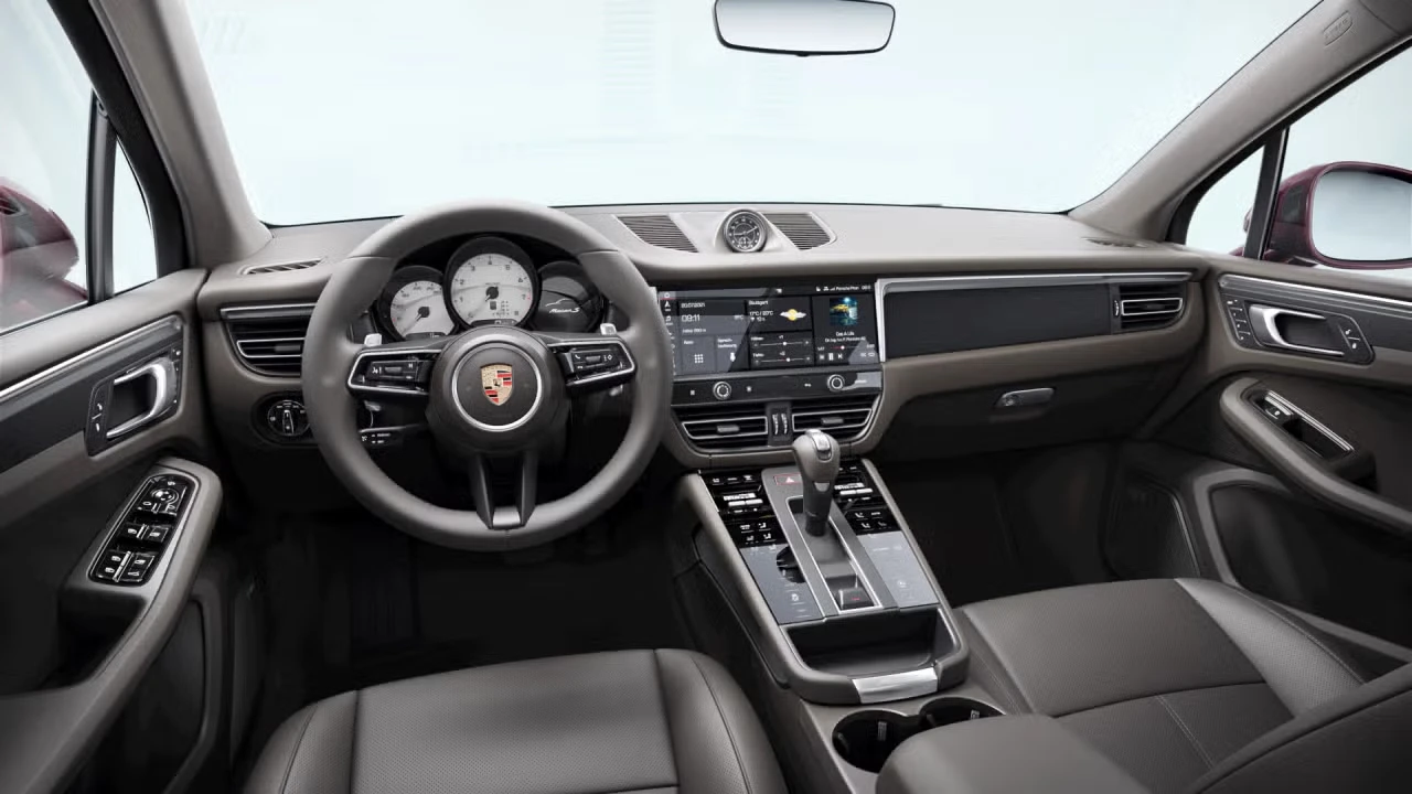 2026 Porsche Macan S - Image 28 of 31