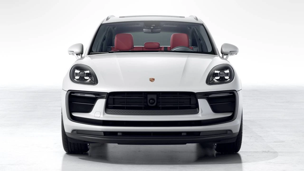 2026 Porsche Macan S - Image 8 of 10