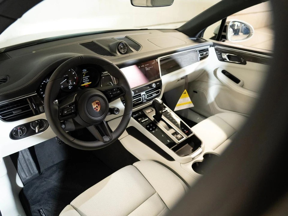 2026 Porsche Macan S - Image 4 of 28