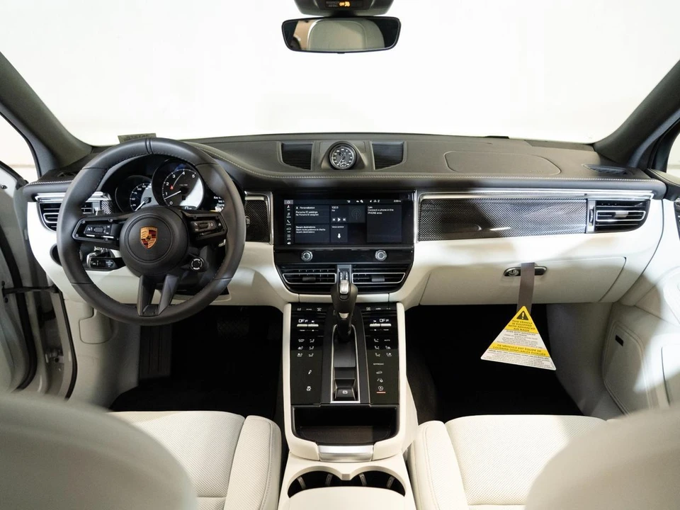 2026 Porsche Macan S - Image 26 of 28