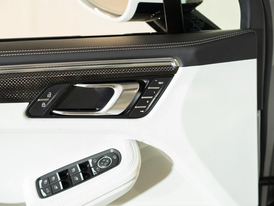 2026 Porsche Macan S - Image 17 of 28