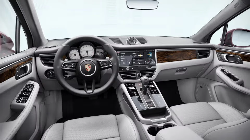2026 Porsche Macan S - Image 27 of 30