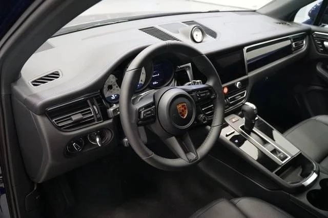 2026 Porsche Macan S - Image 4 of 4