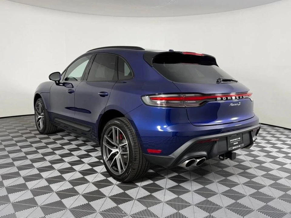 2026 Porsche Macan S - Image 3 of 5