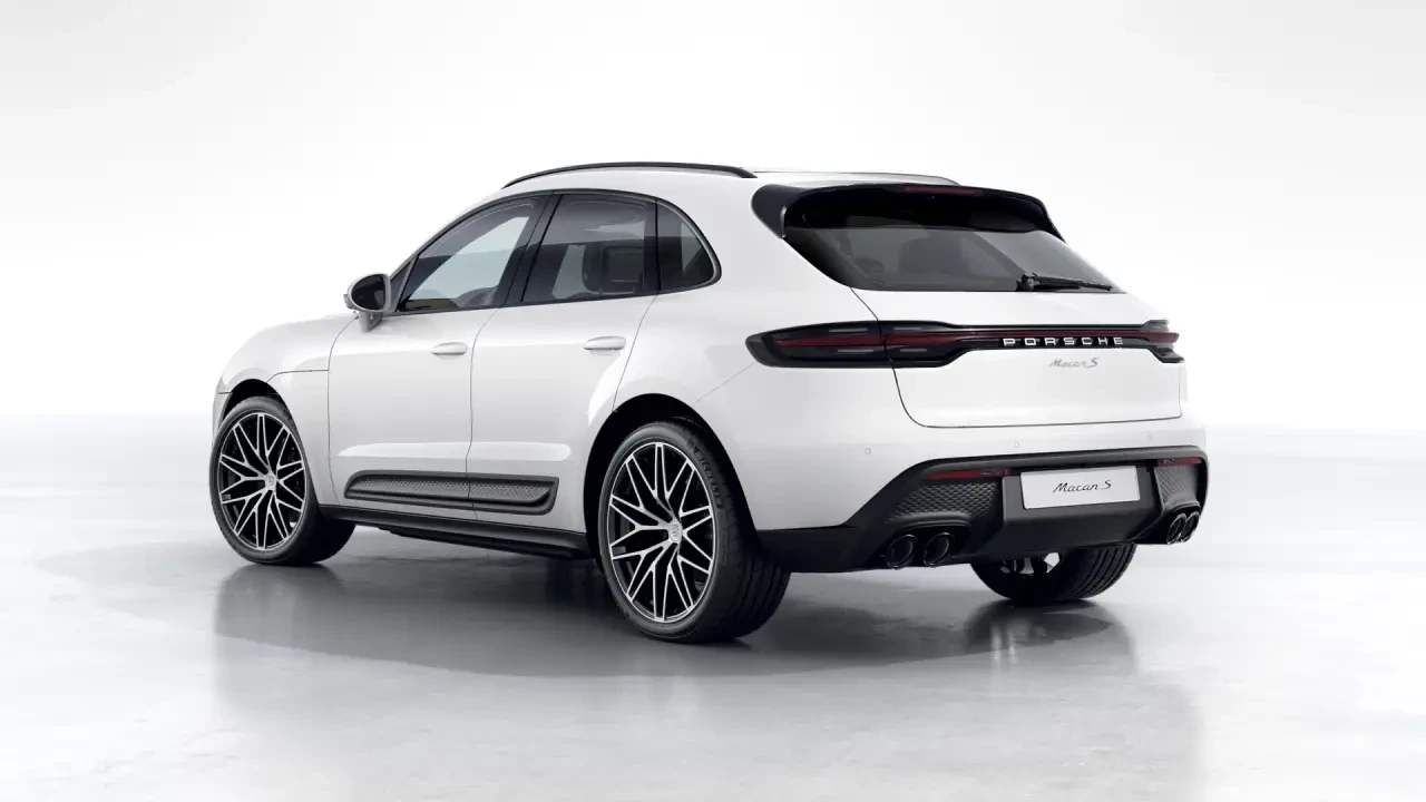 2026 Porsche Macan S - Image 24 of 30