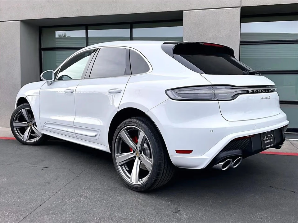 2026 Porsche Macan S - Image 20 of 31