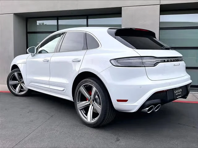 2026 Porsche Macan S - Image 18 of 31