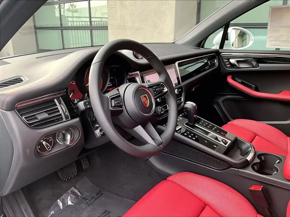 2026 Porsche Macan S - Image 31 of 31