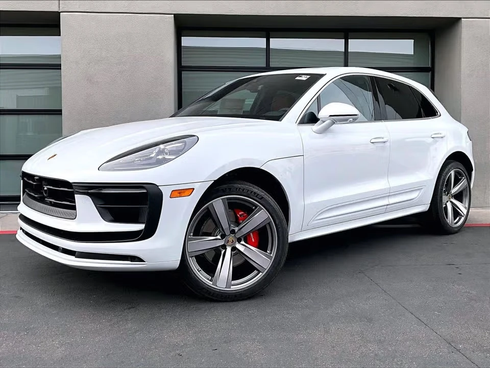 2026 Porsche Macan S - Image 3 of 31