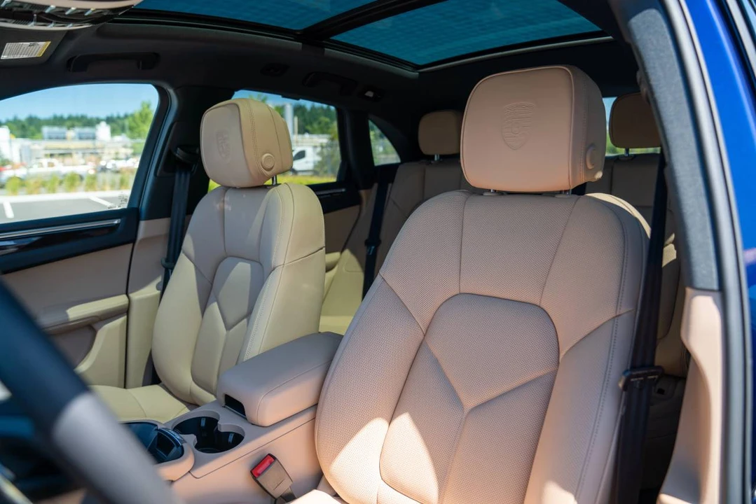 2026 Porsche Macan S - Image 5 of 5