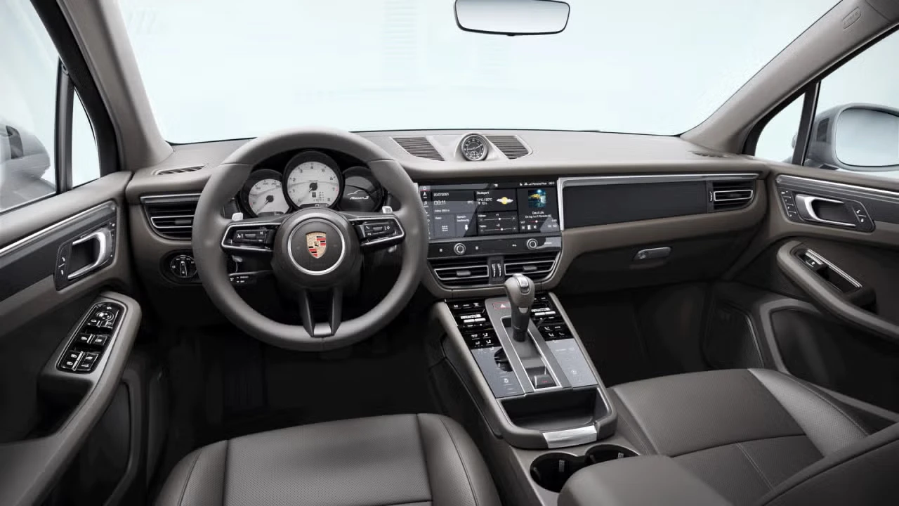 2026 Porsche Macan S - Image 28 of 31