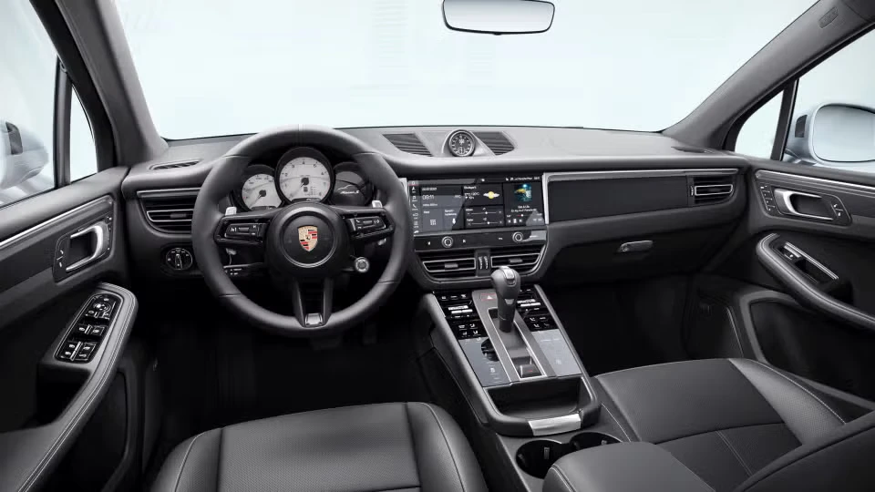2026 Porsche Macan S - Image 27 of 31