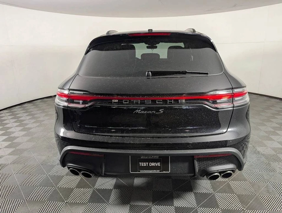 2026 Porsche Macan S - Image 4 of 5