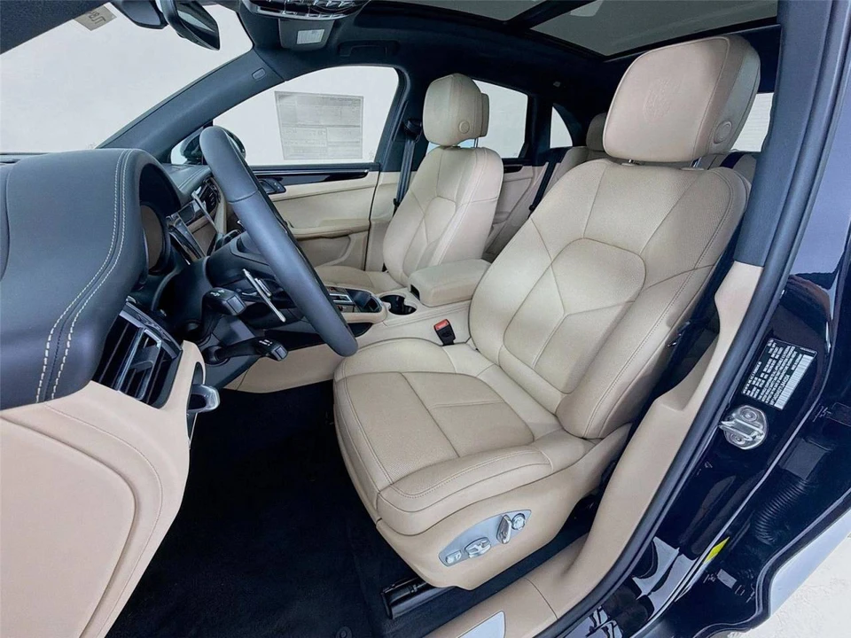 2026 Porsche Macan S - Image 5 of 5