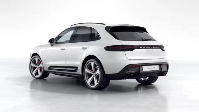2026 Porsche Macan S - Image 18 of 31
