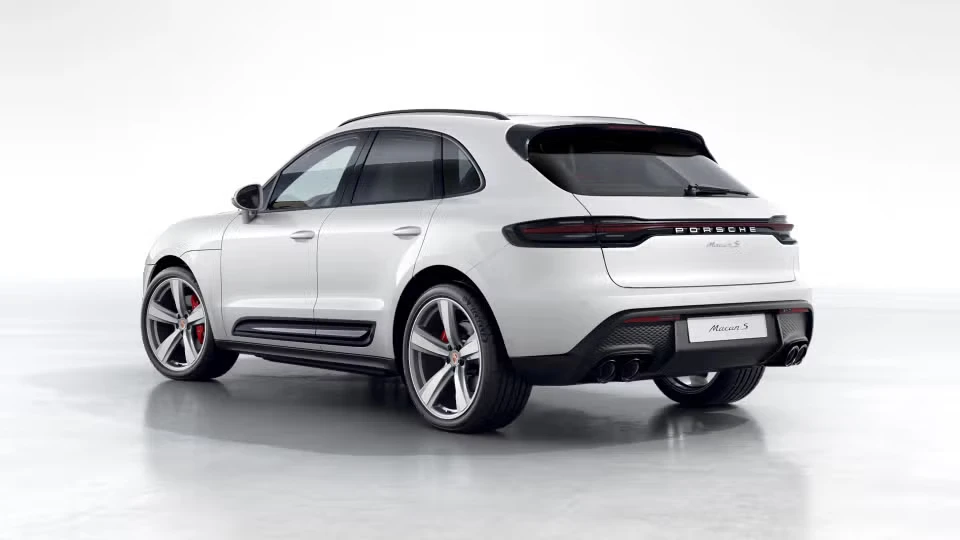 2026 Porsche Macan S - Image 19 of 31