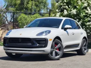 2026 Porsche Macan S - Image 5 of 31