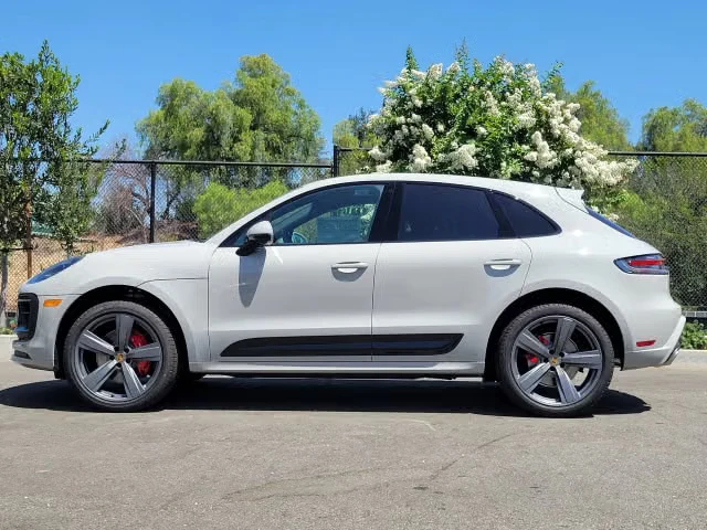 2026 Porsche Macan S - Image 10 of 31