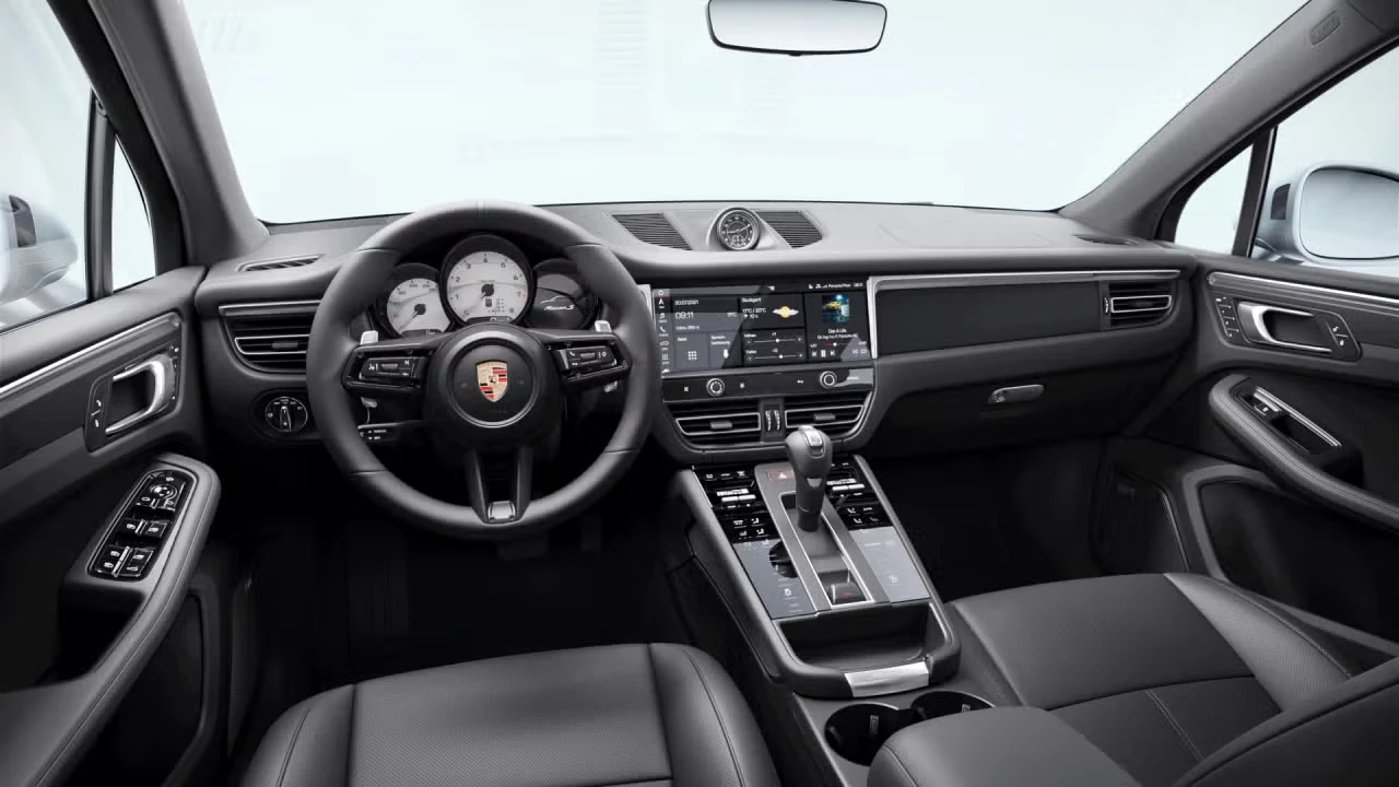 2026 Porsche Macan S - Image 28 of 30