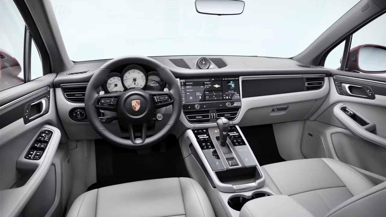 2026 Porsche Macan S - Image 28 of 30