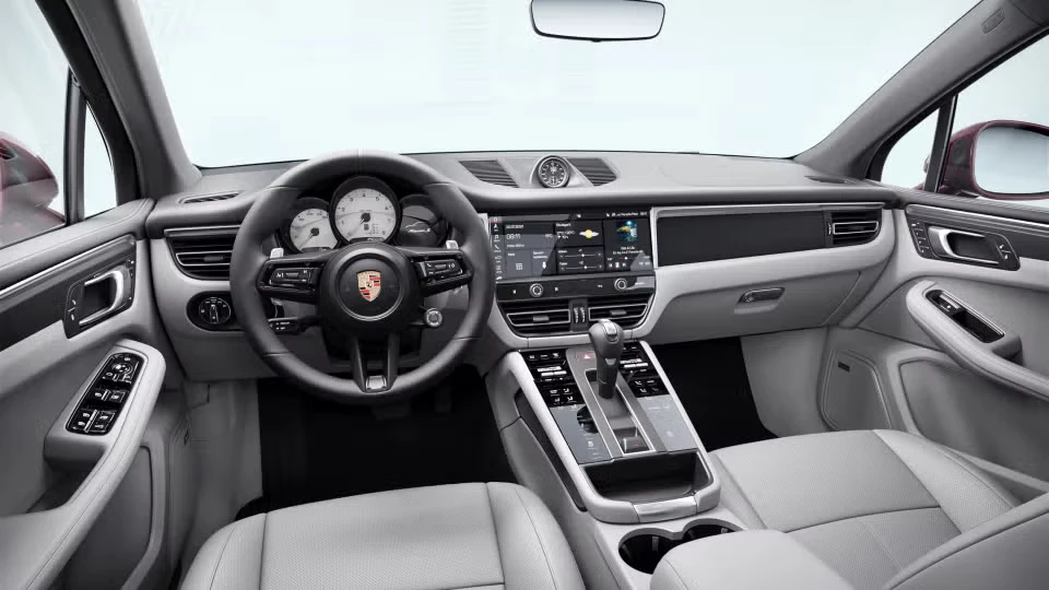 2026 Porsche Macan S - Image 27 of 30